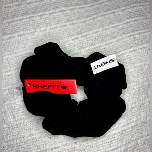Shefit Black Scrunchie Set